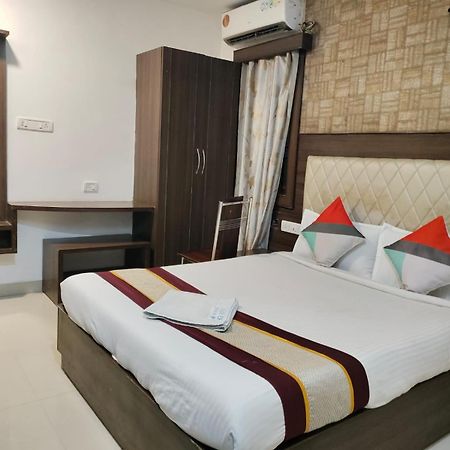 Khaleej Residency Near U S Embassy Hotel Chennai Exterior foto