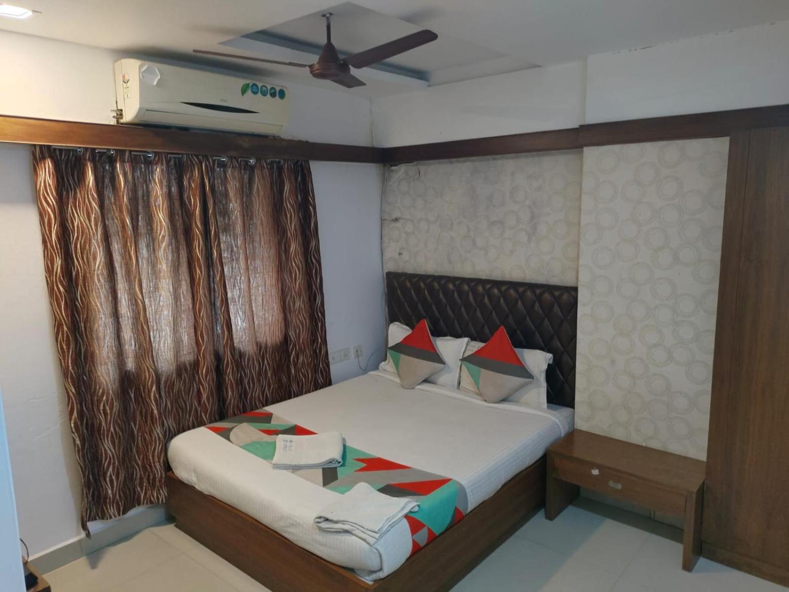 Khaleej Residency Near U S Embassy Hotel Chennai Exterior foto