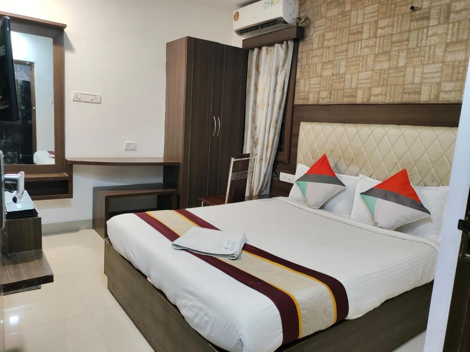Khaleej Residency Near U S Embassy Hotel Chennai Exterior foto